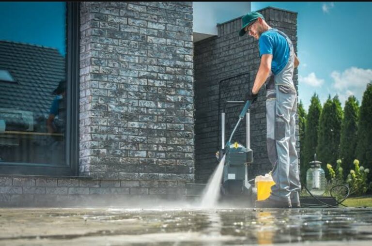 How to Choose the Best Company for Pressure Washing at Your Workplace