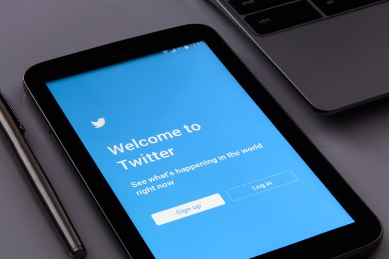 Buy Real Twitter Followers: Boosting Your Social Presence the Right Way