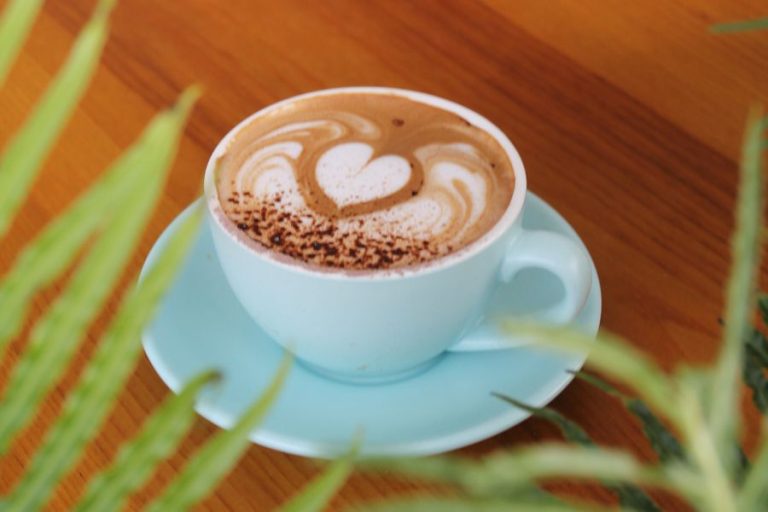 Indulging in a Cup of Joe: Best Cafes in Airlie Beach